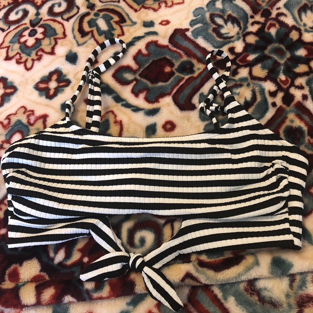 Black and white striped swimsuit top.
